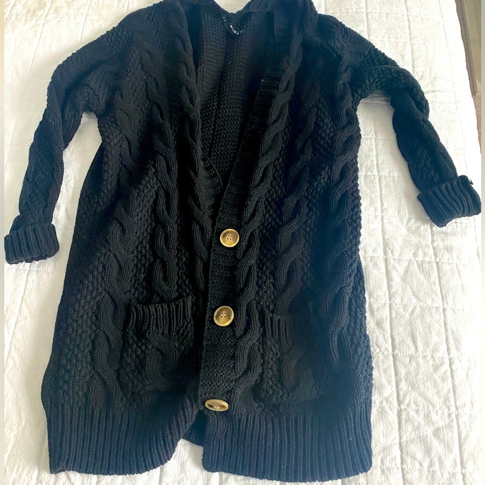 Agnes and Dora sweater size small